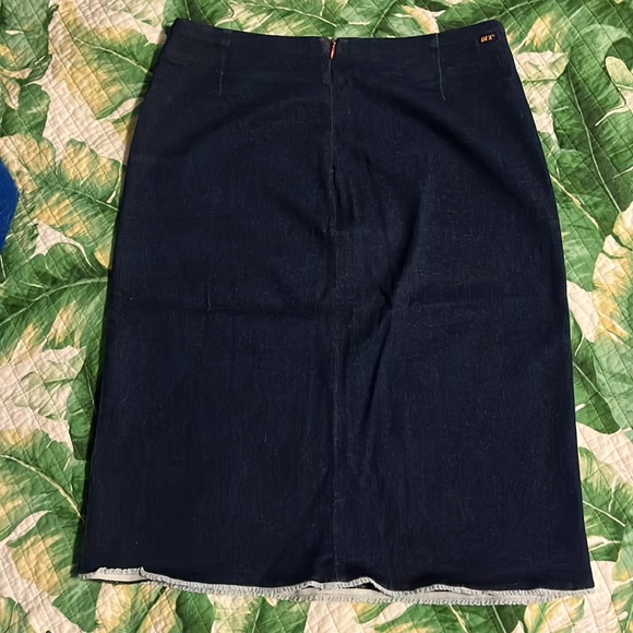 Vintage Dex below the knee stretchy denim skirt with lcd trim - Picture 5 of 6